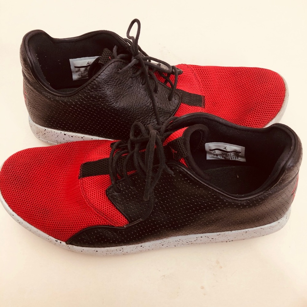 Men’s Air Jordan’s. Size 10. GUC